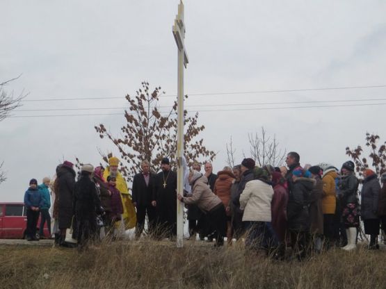 Первая Божественная литургия в храме  Собора Архистратига Михаила и прочих Небесных Сил бесплотных с. Красная Поляна