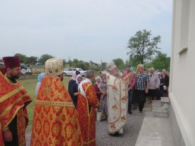 Божественная литургия в с. Надеждовка