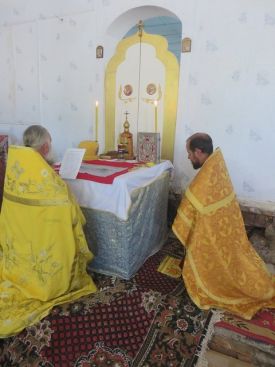 Божественная литургия в с. Крестовка