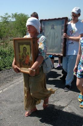 Традиционный Крестный ход из Чаплинки в Асканию-Нова