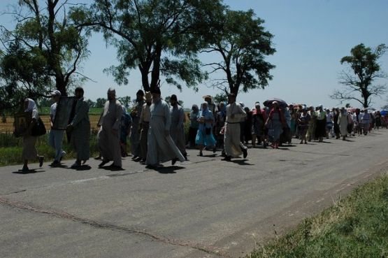 Традиционный Крестный ход из Чаплинки в Асканию-Нова