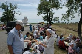 Традиционный Крестный ход из Чаплинки в Асканию-Нова