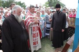 Традиционный Крестный ход из Чаплинки в Асканию-Нова