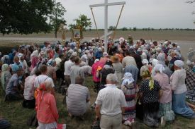 Традиционный Крестный ход из Чаплинки в Асканию-Нова