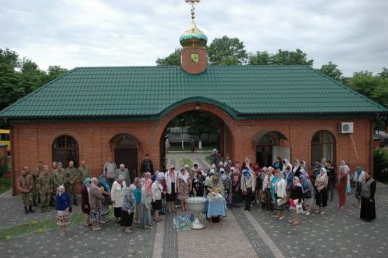 Престольный праздник Божией Матери в честь Ее иконы «Мати Молебница»