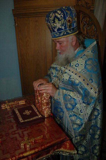 Очередная ночная Божественная литургия