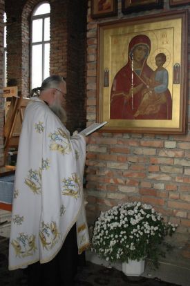 Молебен с чтением акафиста перед иконами Божией Матери «Скоропослушница»