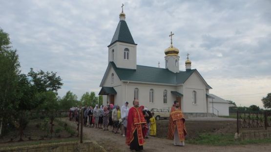 Божественная литургия в с. Надеждовка