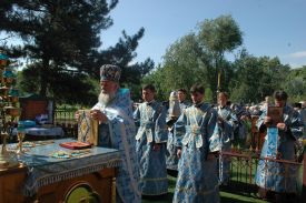 Престольный праздник Божией Матери в честь Ее иконы «Мати Молебница»
