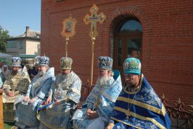 Престольный праздник Божией Матери в честь Ее иконы «Мати Молебница»