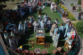 Престольный праздник Божией Матери в честь Ее иконы «Мати Молебница»