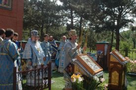 Престольный праздник Божией Матери в честь Ее иконы «Мати Молебница»