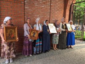 Традиционный Крестный ход из Чаплинки в Асканию-Нова