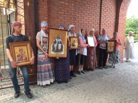 Традиционный Крестный ход из Чаплинки в Асканию-Нова