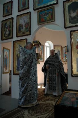 Фото к новости «Литургия Преждеосвященных Даров в с. Надеждовка»