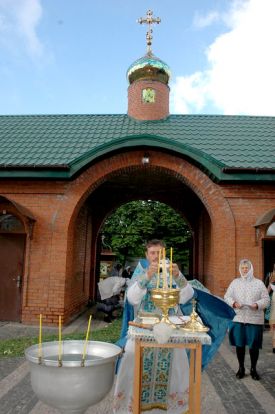 Престольный праздник Божией Матери в честь Ее иконы «Мати Молебница»