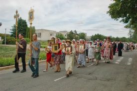 Традиционный Крестный ход из Чаплинки в Асканию-Нова