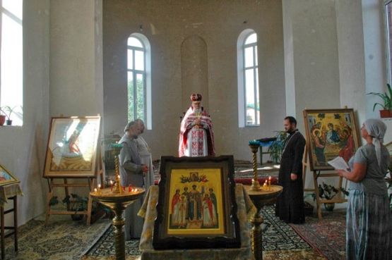 Традиционный Крестный ход из Чаплинки в Асканию-Нова