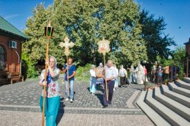 Пресвятая Дево Богородице Владычице, милостию Твоею спаси и помилуй нас!