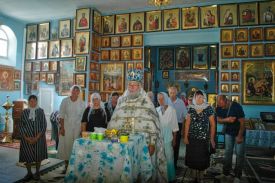 Пресвятая Дево Богородице Владычице, милостию Твоею спаси и помилуй нас!