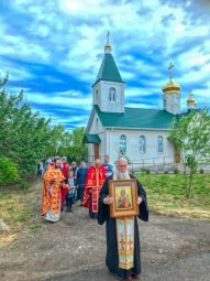 Божественная литургия в с. Надеждовка