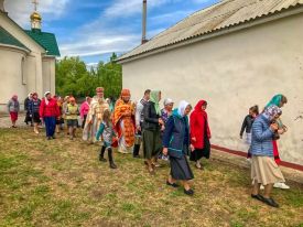 Божественная литургия в с. Надеждовка