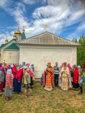 Божественная литургия в с. Надеждовка