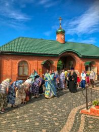 Встреча иконы Божией Матери «Алешковская»