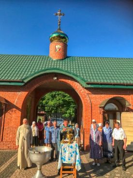 Престольный праздник Божией Матери в честь Ее иконы «Мати Молебница»