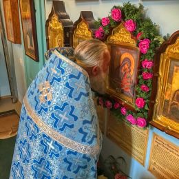 Престольный праздник Божией Матери в честь Ее иконы «Мати Молебница»