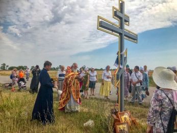 Традиционный Крестный ход из Чаплинки в Асканию-Нова