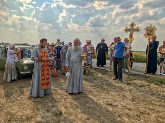 Традиционный Крестный ход из Чаплинки в Асканию-Нова