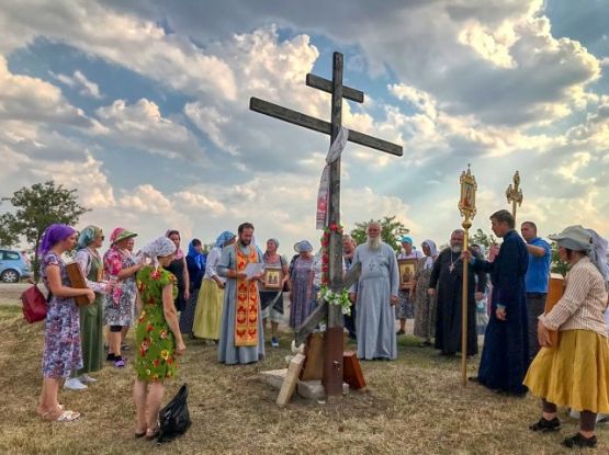 Традиционный Крестный ход из Чаплинки в Асканию-Нова