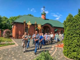 Престольный праздник Божией Матери в честь Ее иконы «Мати Молебница»