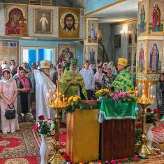 Божественная литургия в Свято-Покровском храме