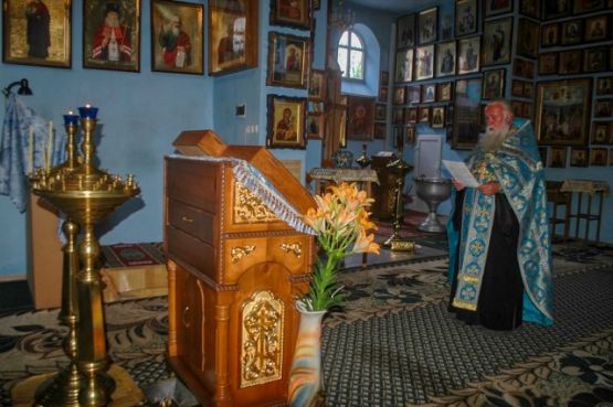 День чествования иконы Божией Матери «Озерянская»