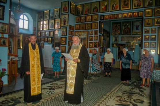 Святии отцы Александре Свирский и Александре Невский, молите Бога о нас!