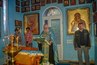 Утреня с акафистом Пресвятой Богородице