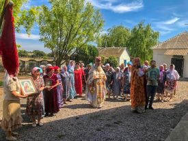 Божественная литургия в с. Надеждовка