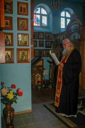 Божественная литургия в с. Надеждовка