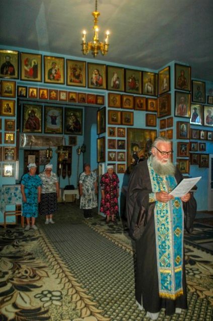 Чтение акафистов