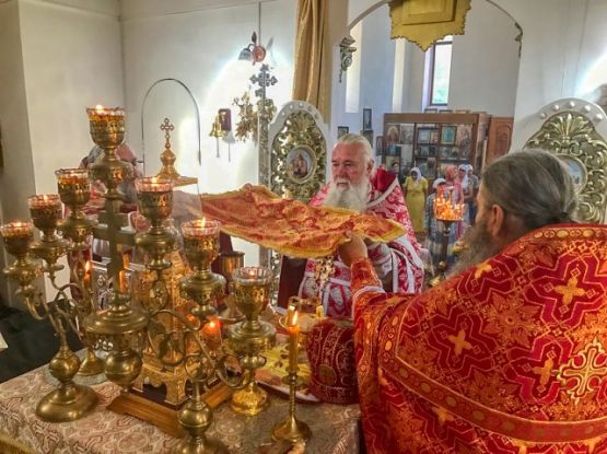 Традиционный Крестный ход из Чаплинки в Асканию-Нова