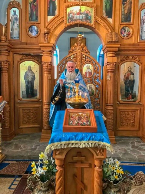 Утреня с чтением акафиста Пресвятой Богородице