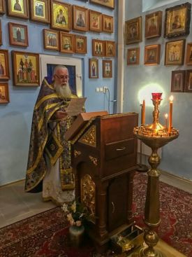 Ночная Божественная литургия