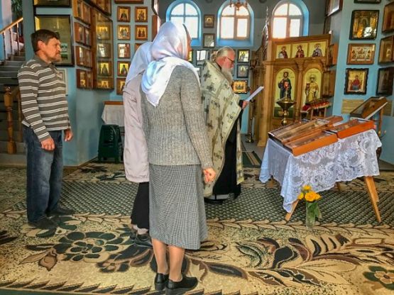 Молебен у святынь