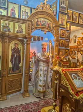 Ночная Божественная литургия