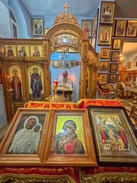 Ночная Божественная литургия