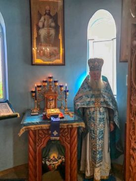 Божественная Литургия в день чествования иконы Пресвятой Богородицы “Достойно есть” или “Милующая”