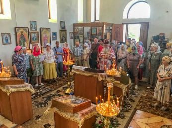 Традиционный Крестный ход из Чаплинки в Асканию-Нова