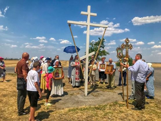 Традиционный Крестный ход из Чаплинки в Асканию-Нова